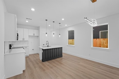 6110 Carlton Garrett St, Dallas, TX 75215 - photo 7