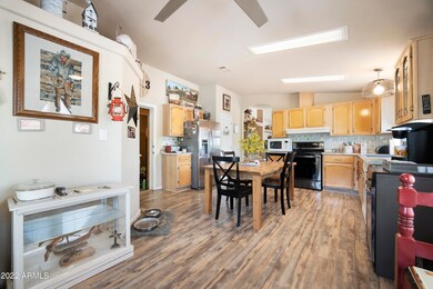 Charming eat-in kitchen