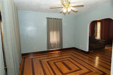 403 Gilmore Ave, Trafford, PA 15085 - photo 5