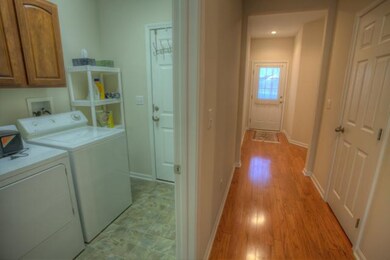 9010 Meadow View Dr, Shawnee, KS 66227 - photo 6