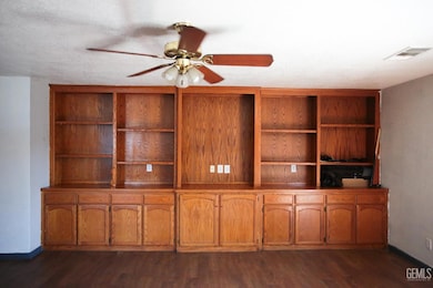 3913 Foxwood St, Bakersfield, CA 93306 - photo 4