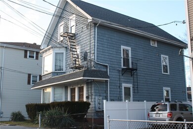 658 Central Ave, Pawtucket, RI 02861 - photo 2