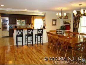 Dining room to kitchen