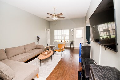 12127 Clara Ln, Pinehurst, TX 77362 - photo 4