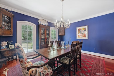 Dining room perfect for entertaining