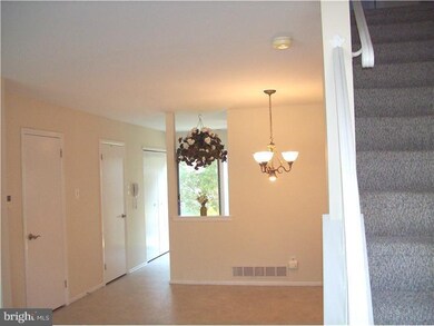 605 Foxton Ct unit 605, West Deptford, NJ 08051 - photo 4