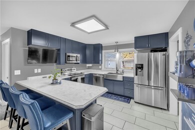 502 S Piatt St, Monticello, IL 61856 - photo 6