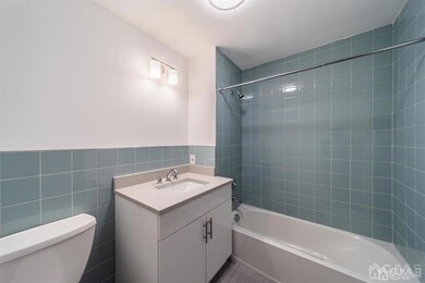 875 Port Reading Ave unit 2B, Woodbridge Township, NJ 07064 - photo 7