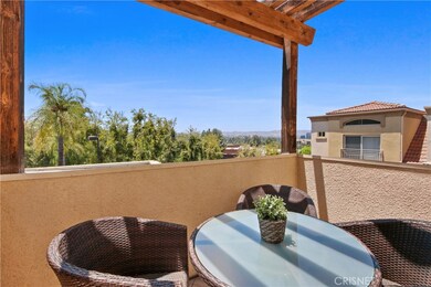 5220 Premiere Hills Cir unit 219, Woodland Hills, CA 91364 - photo 2