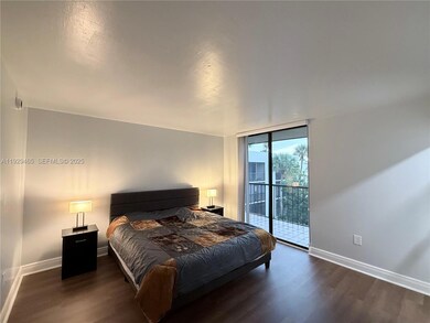 8035 SW 107th Ave unit 317, Miami, FL 33173 - photo 5