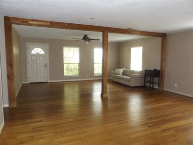 212 W 34th St, Houston, TX 77018 - photo 5