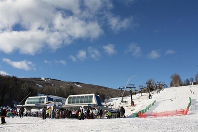 318 Mountain Rd unit A107, Ludlow, VT 05149 - photo 7