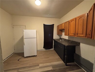 7708 Kitchen