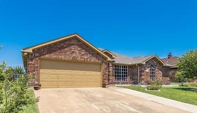 1108 Eagle Lake Ct, Wylie, TX 75098 - photo 2