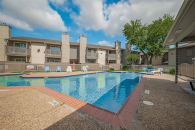 Pool 2