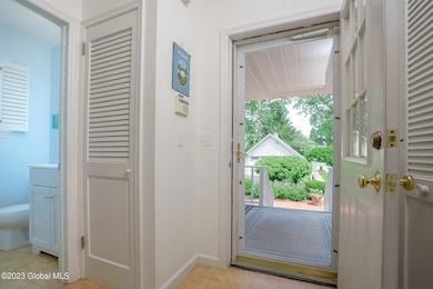 25 Sunnyside Rd, Schenectady, NY 12302 - photo 2