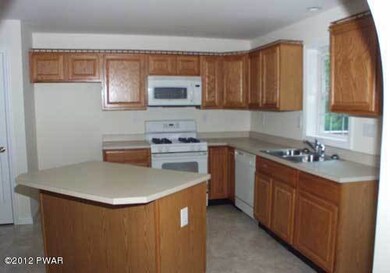 107 Tan Oak Ct, Milford, PA 18337 - photo 5