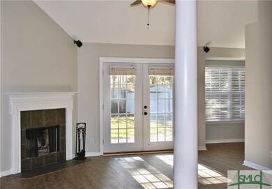 A warm and welcome entryway!
