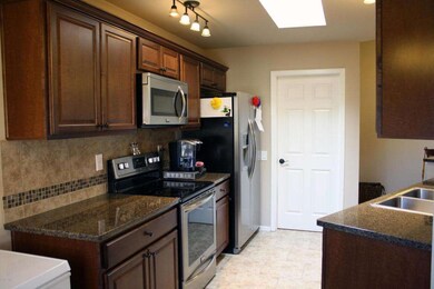 10572 W Palmeras Dr, Sun City, AZ 85373 - photo 6