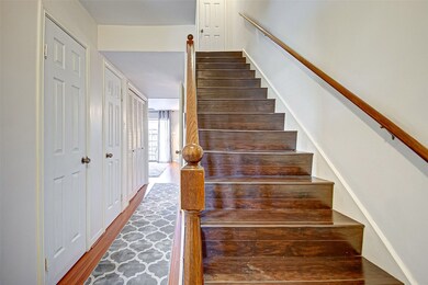 10292 Longmont Dr unit 404, Houston, TX 77042 - photo 3