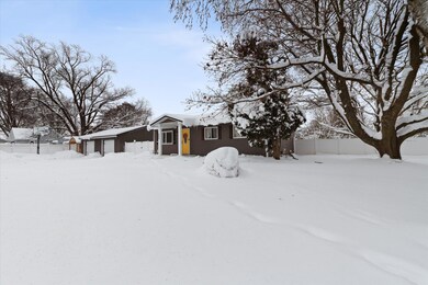04-509-W-Gilson-St-Edmore-MI-48829-Windo