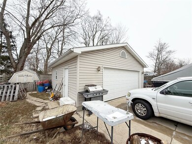 1012 W 29th St, Lorain, OH 44052 - photo 4