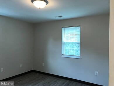 1018 Dartmouth Rd unit 2, Baltimore, MD 21212 - photo 5