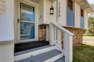 1300 E Bain St, Ozark, MO 65721 - photo 2