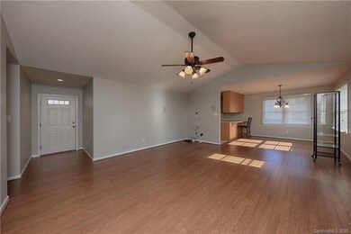 148 Rock Island Dr, Statesville, NC 28625 - photo 5