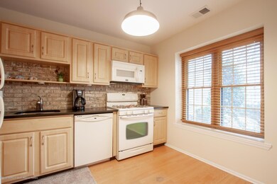 Eat In Kitchen