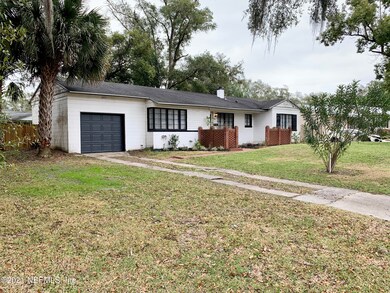 2435 Ormsby Cir W, Jacksonville, FL 32210 - photo 4