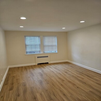 1496 Beacon St unit 1, Brookline, MA 02446 - photo 2
