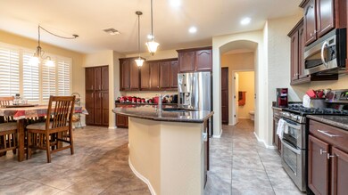 3750 E Kingbird Pl-12