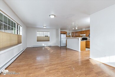 06-Living Room 20240315-DW-3885-Edit