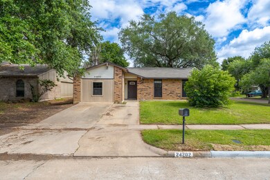 24202 Beef Canyon Dr, Hockley, TX 77447 - photo 2