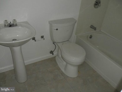 15652 Ensleigh Ln, Bowie, MD 20716 - photo 3