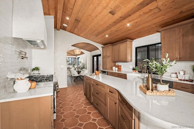 1566 Evergreen St, San Diego, CA 92106 - photo 2