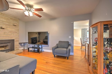 312 Merman Rd, Kingsport, TN 37663 - photo 5