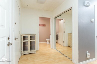 Entryway_6028-SMALL