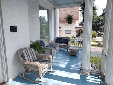 117 Circular St unit 2, Saratoga Springs, NY 12866 - photo 4