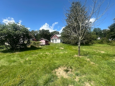 17 Daniel St, Norwich, CT 06360 - photo 4