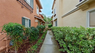 27903 Baneberry Place unit 10, Valencia, CA 91354 - photo 3