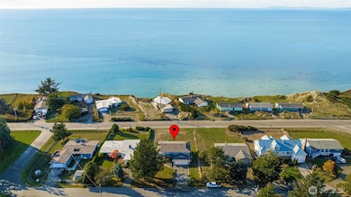 1975 Island View Rd, Oak Harbor, WA 98277 - photo 3