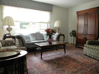 6 Morgan Manor unit 14, Lenox, MA 01240 - photo 2