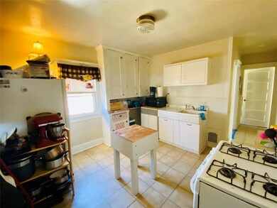 25 Moeller St, Binghamton, NY 13904 - photo 2