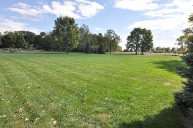 1695 S Hiland Dr, Frankfort, IN 46041 - photo 7