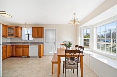 2378 Foxfire Ln, Burlington, NC 27217 - photo 7