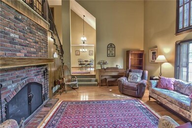 8208 Haskins St, Lenexa, KS 66215 - photo 7