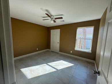 702 Majorca Dr unit A, Houston, TX 77076 - photo 5