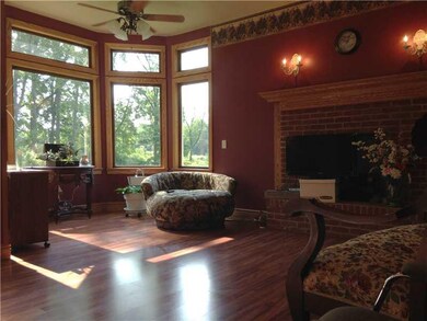 Kitchen. Dining Area